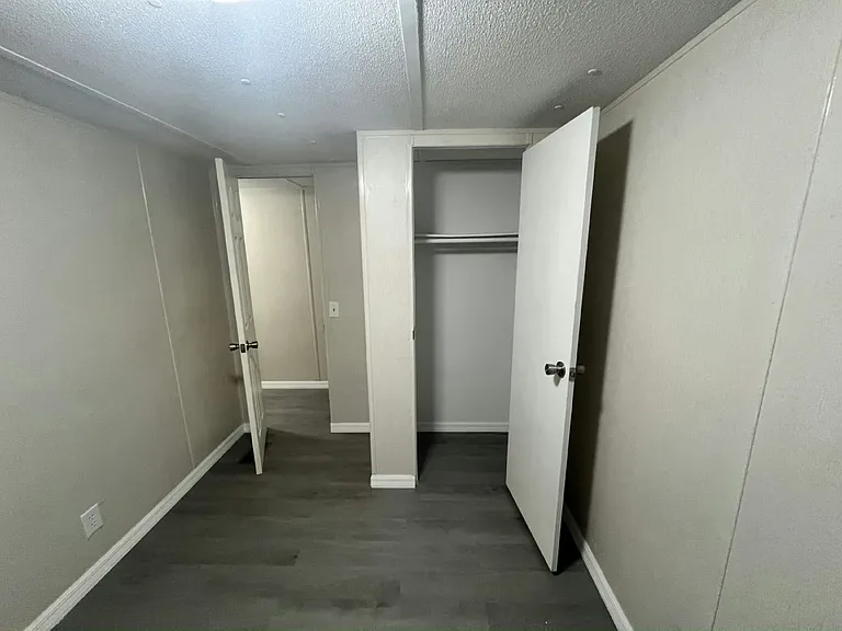 Auburndale Estates — Photo 11