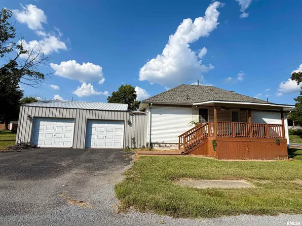 1400 Burgess Ave, Johnston City, IL 62951
