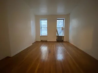 Rented by Mdrn Residential