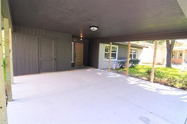1st image of 2515 San Paula Ave