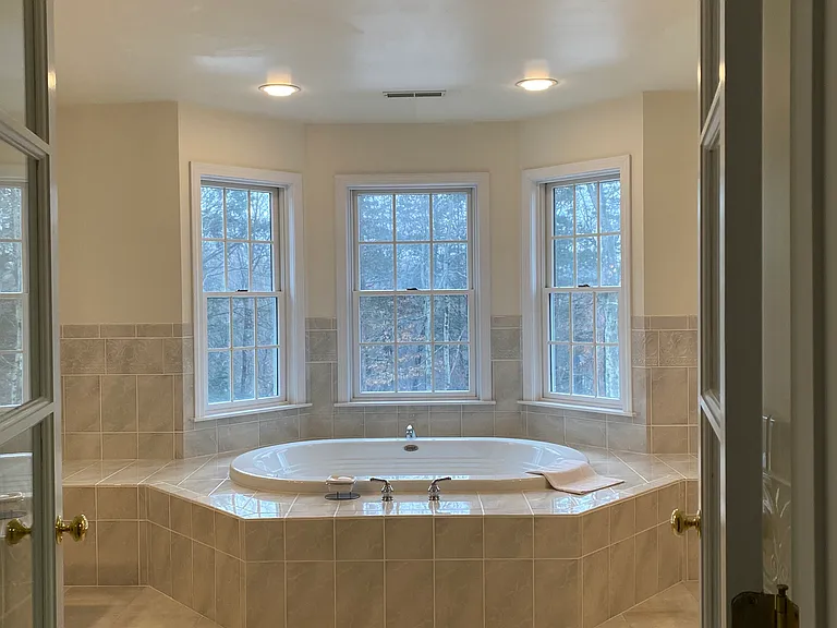 MasterBathTub
