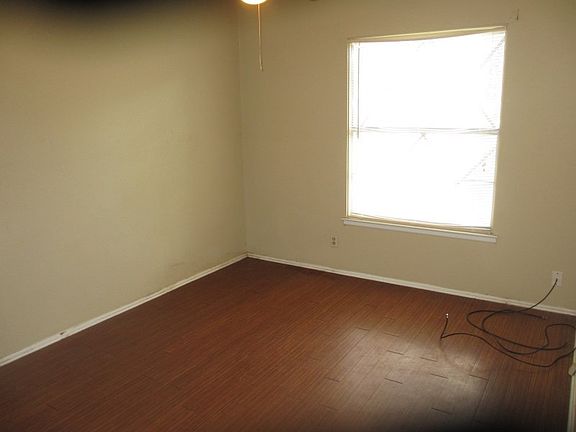 5th image of 4139 Tamarak Dr