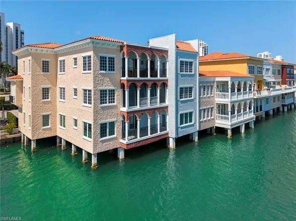 4000 Gulf Shore BLVD N #2000, NAPLES, FL 34103