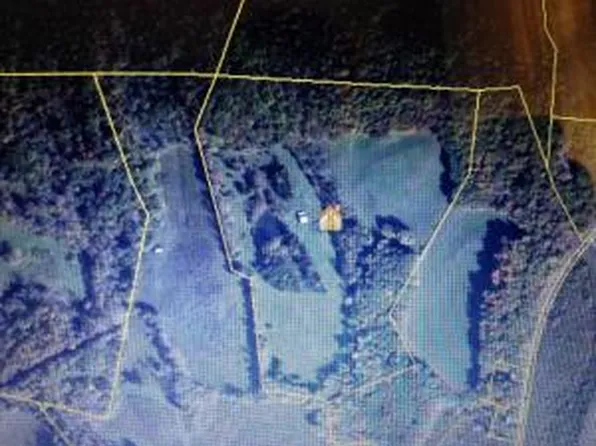 248 Greenbriar Rd, Hilham, TN 38568