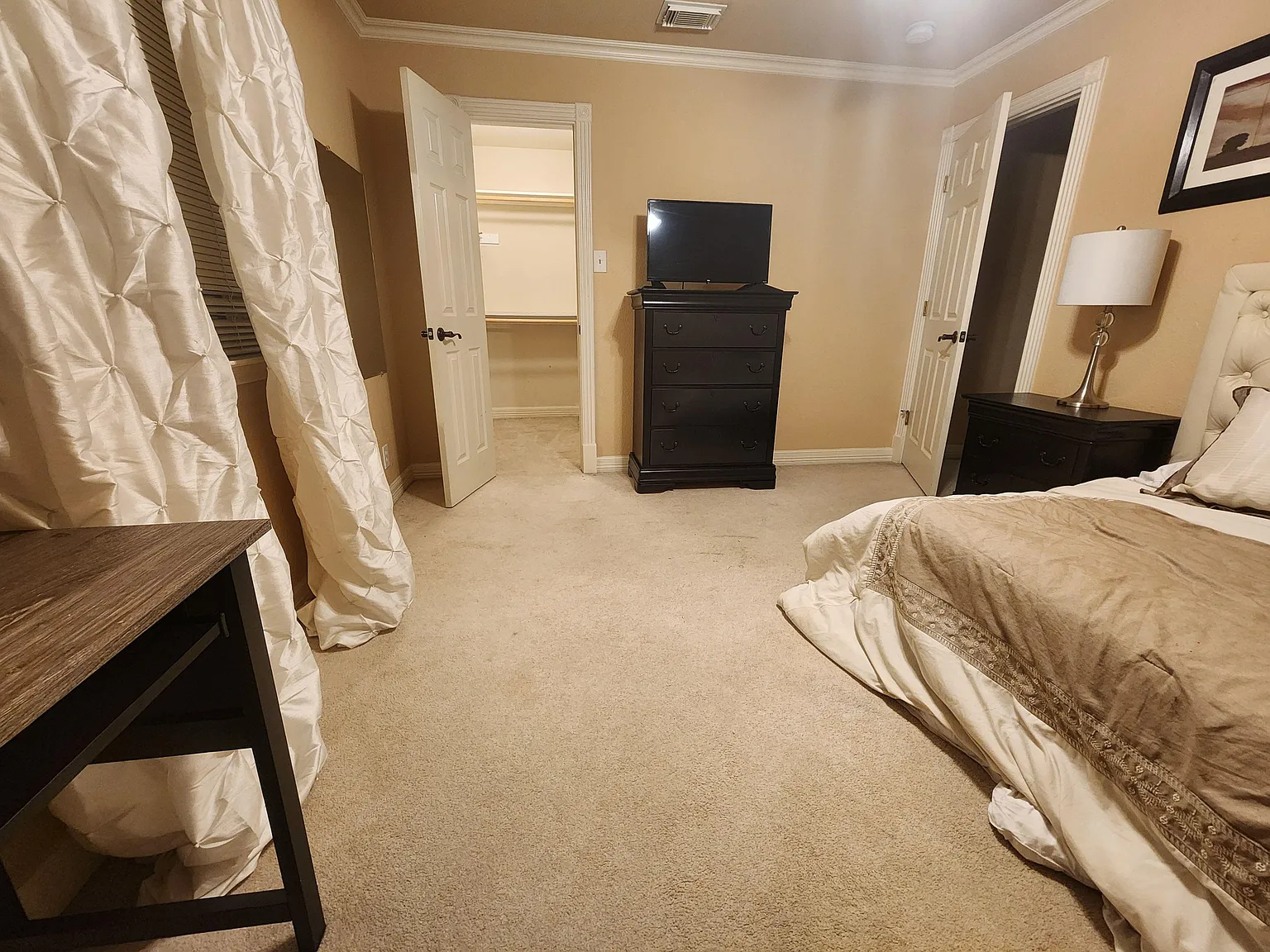 3 bed, 2.5 bath, 2000 sqft, $1,018 — Photo 4