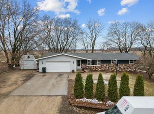 3663 County Road K, Omro, WI 54963