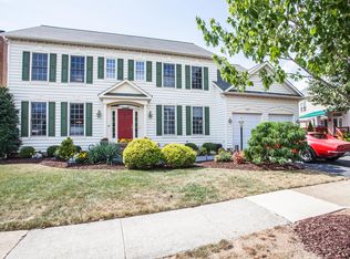 25971 Sarazen Dr, Chantilly, VA 20152