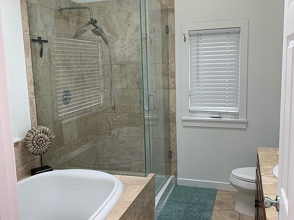 2nd image of 4763 Newport Ave