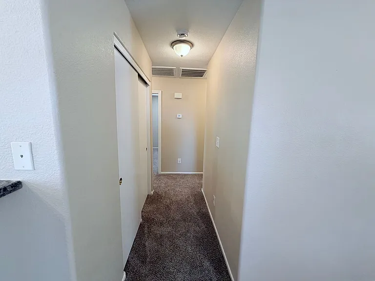 2817 King Michael Ave — Photo 14