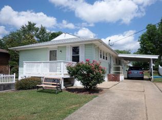 135 S Purdue Ave, Oak Ridge, TN 37830