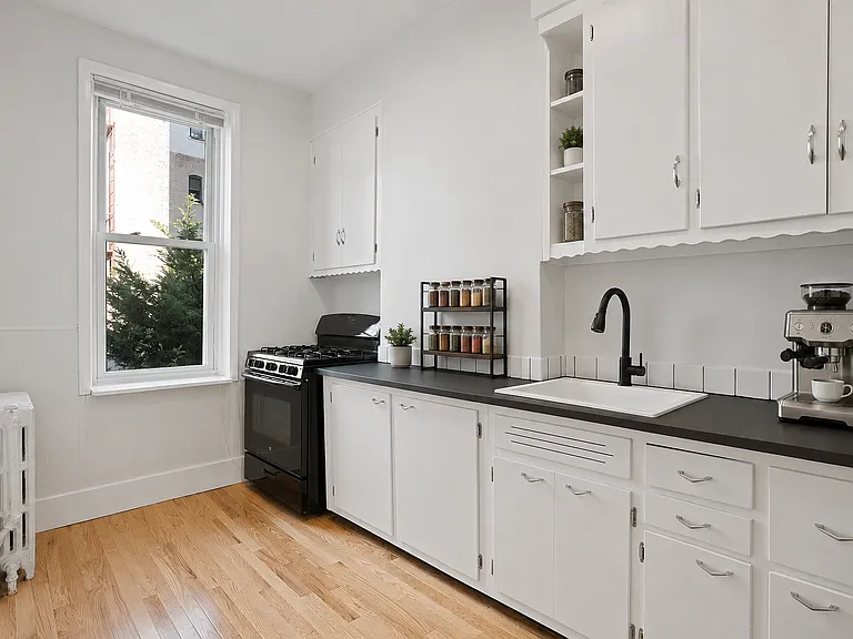 60-51 Putnam Ave #2 — Photo 3