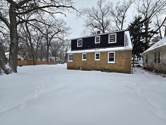 3rd image of 3136 Glendale St
