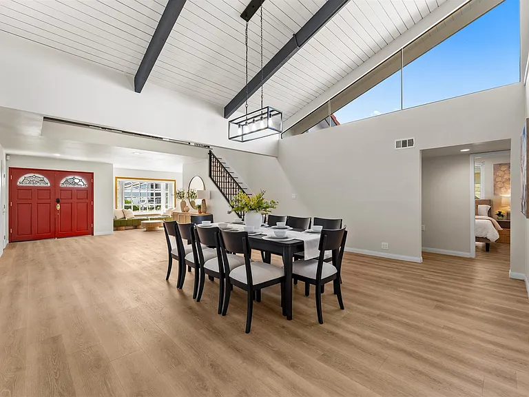 16932 Edgewater Ln — Photo 5