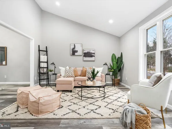 909 Long Bar Harbor Rd, Abingdon, MD 21009