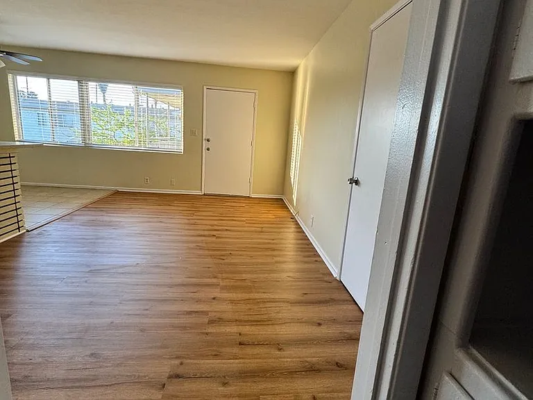 6280 Cherry Ave #12 — Photo 6