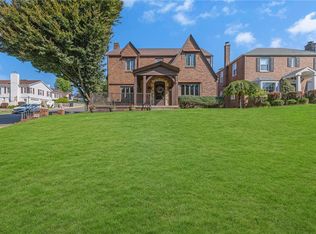 1390 River Rd, Beaver, PA 15009