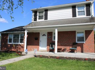 700 Lincoln Dr, Brookhaven, PA 19015