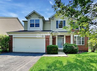 2476 Deerpoint Dr, Montgomery, IL 60538
