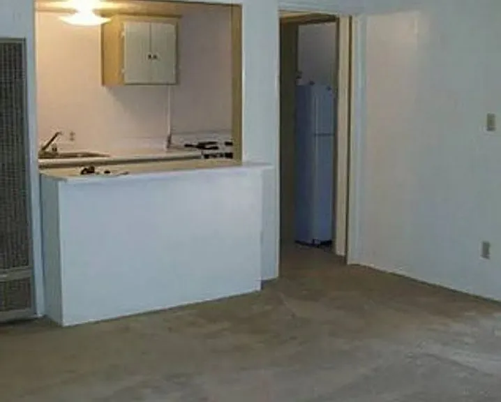 1214 S Roosevelt St — Photo 3
