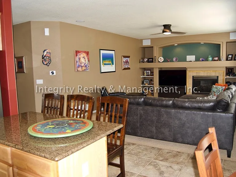 10328 Longwood Way — Photo 11
