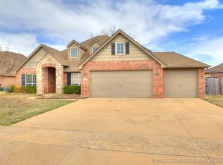 9167 E 136th St S, Bixby, OK 74008