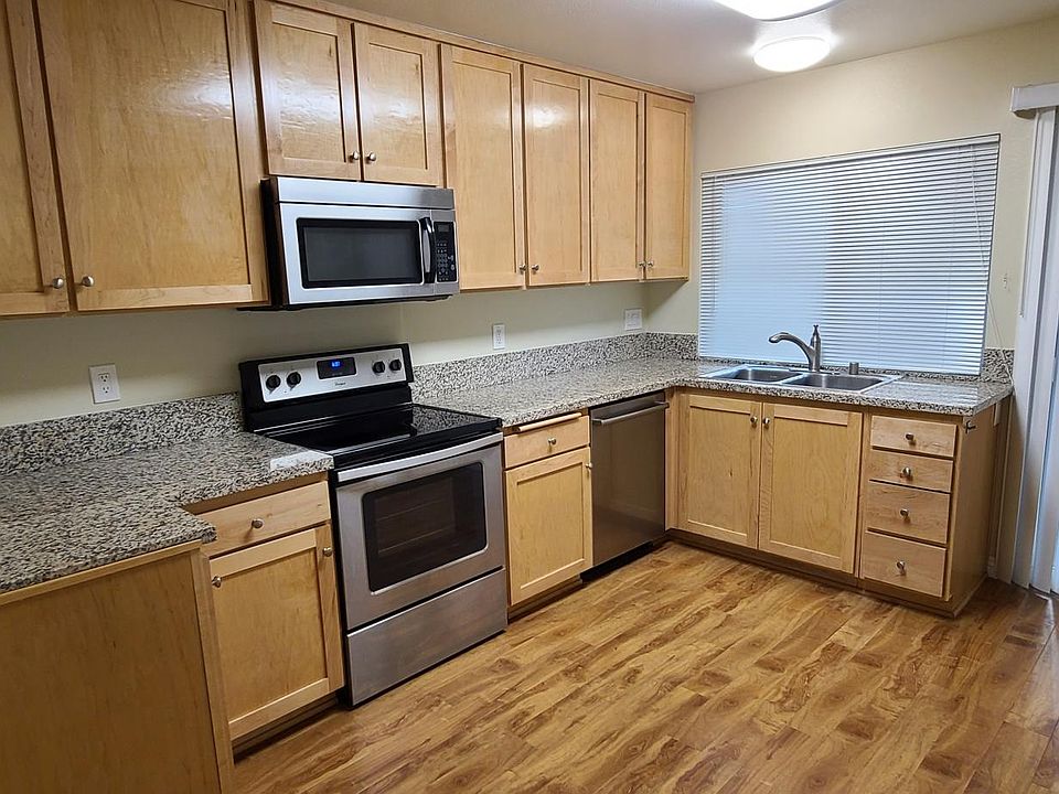 2nd image of 3417 Highwood Ct APT 152