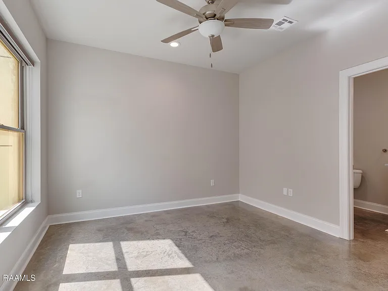102 Canvasback Dr — Photo 6