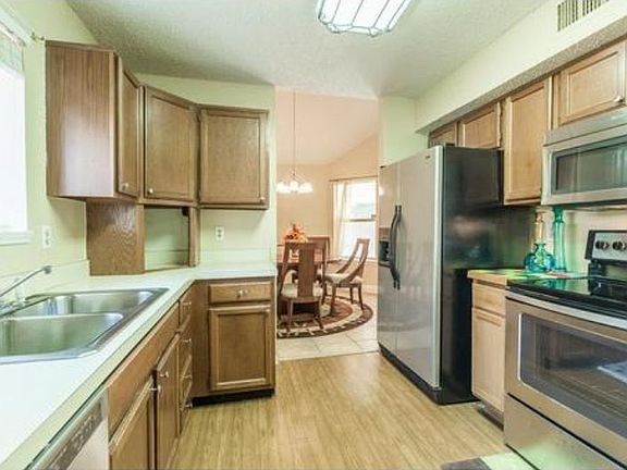 5th image of 5601 Stone Meadow Ln