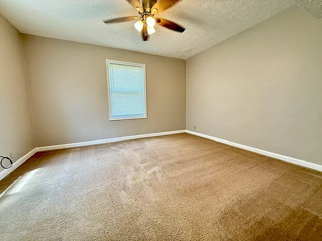 460 Woodward Ave #8 — Photo 5