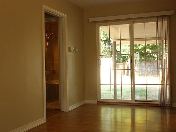 2nd image of 5220 Poplar Blvd