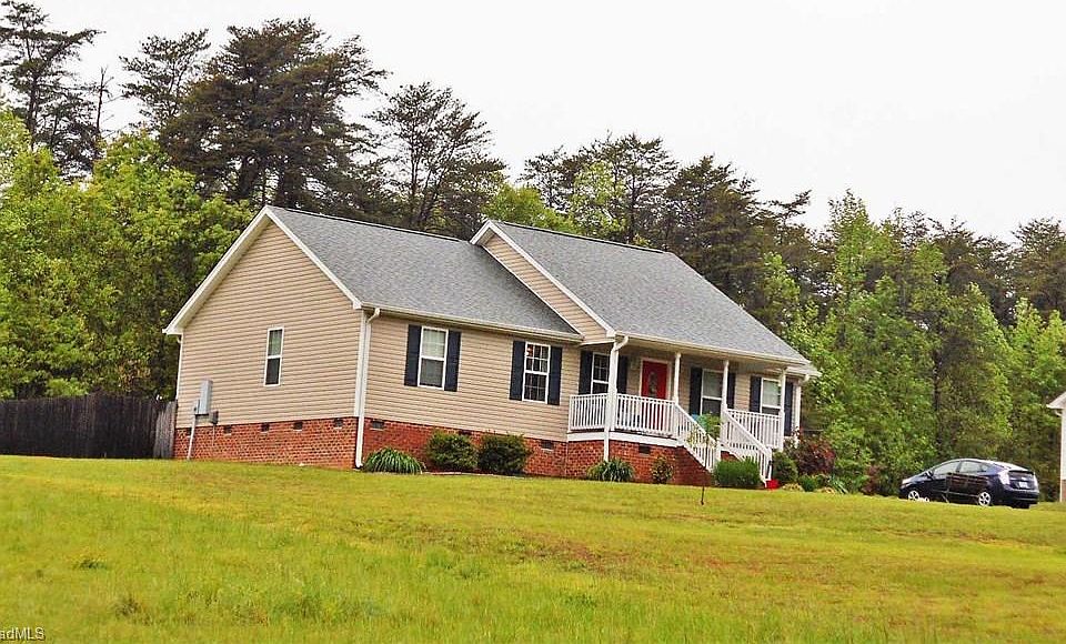 1st image of 163 Beech Bend Ln