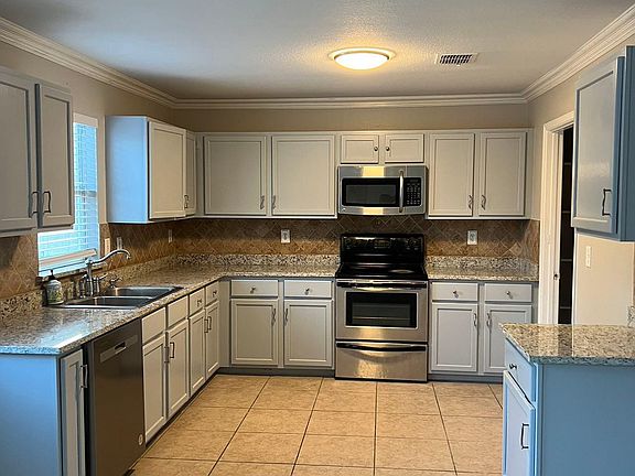 4th image of 1120 Bannack Dr