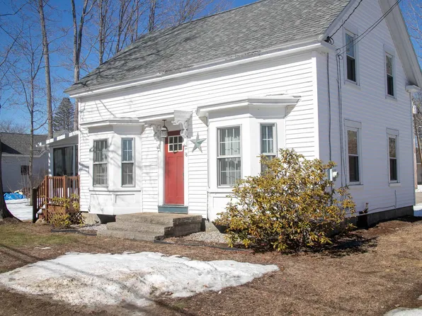 18 Maple Street, North Berwick, ME 03906