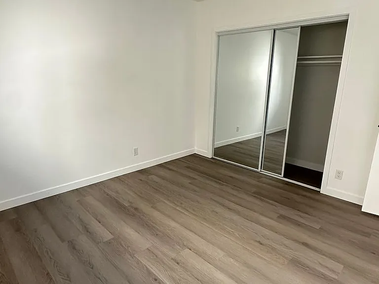 Sepulveda Apartments — Photo 50