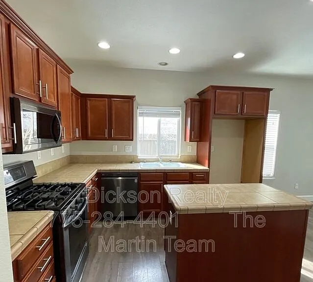 5055 Coggins Rd — Photo 5