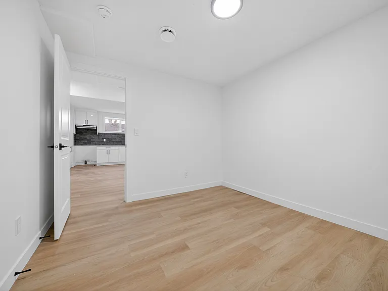 8600 121st Ave NW — Photo 30