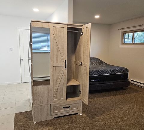 Storage space with mirror