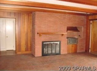 264 4th St, Ayden, NC 28513