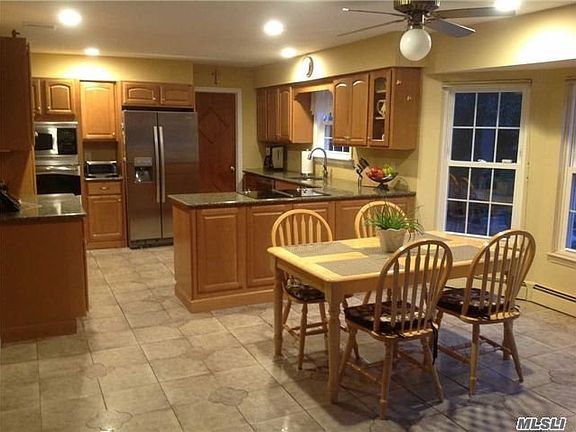 4th image of 42 Wenwood Dr