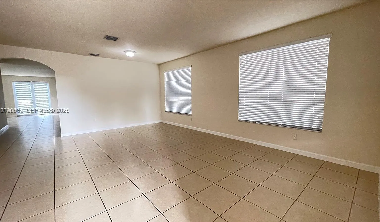 Kendall Commons Residenti — Photo 3