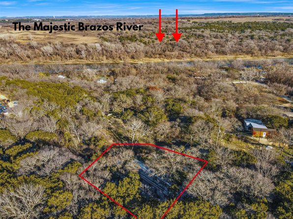8806 Copper Mountain Ct, Granbury, TX 76048