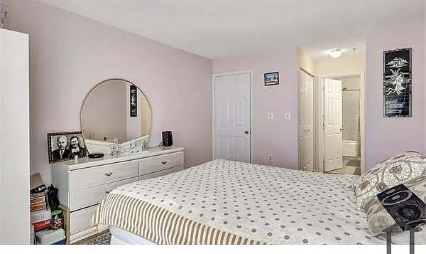 4406 Silverbrook Ln #J201 — Photo 11