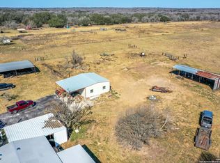 18 Nico Tyme Rd, Elmendorf, TX 78112