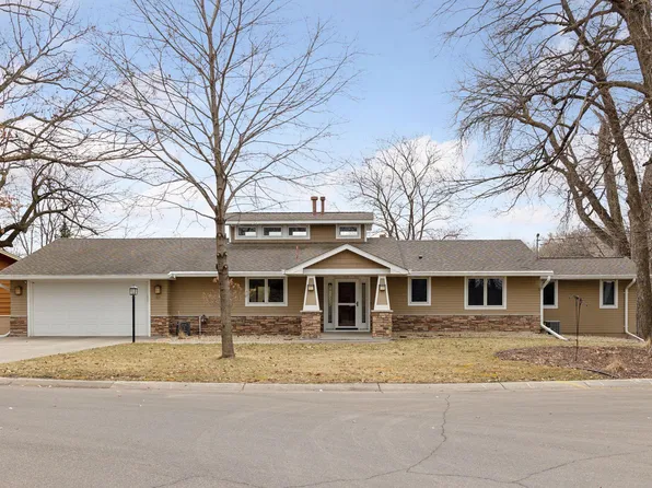 371 Maple Island Rd, Burnsville, MN 55306