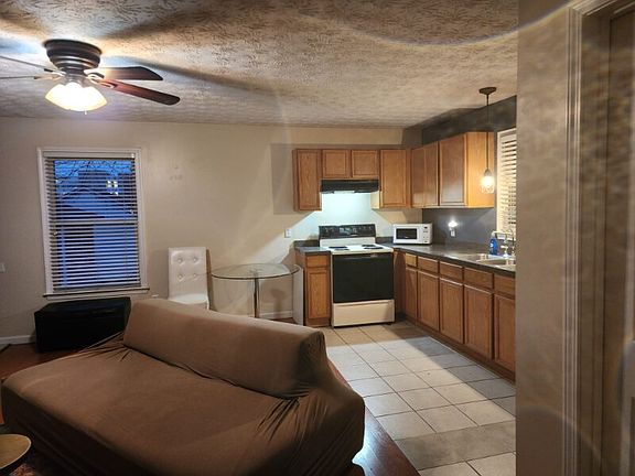 4th image of 2 Bradley St NE