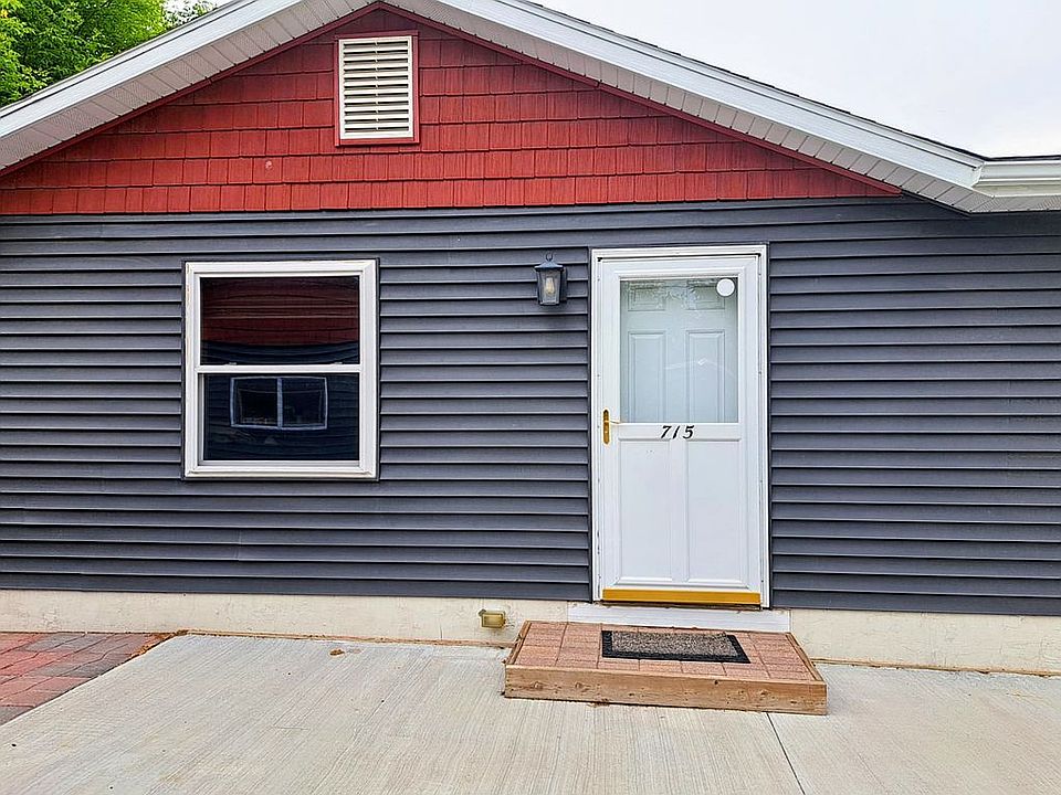 1st image of 715 Birch St