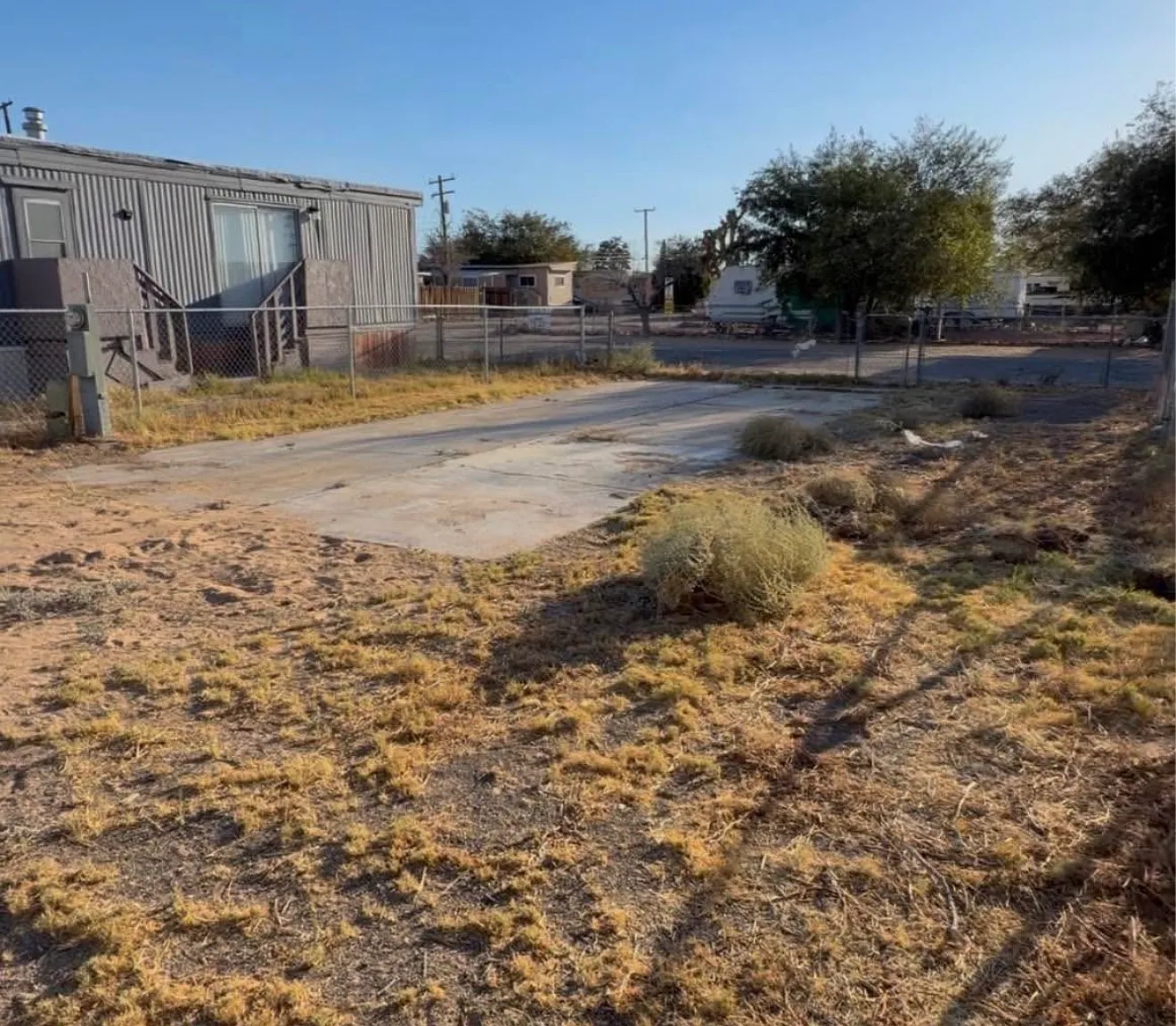 3 bed, 2000 sqft, $475 — Photo 2