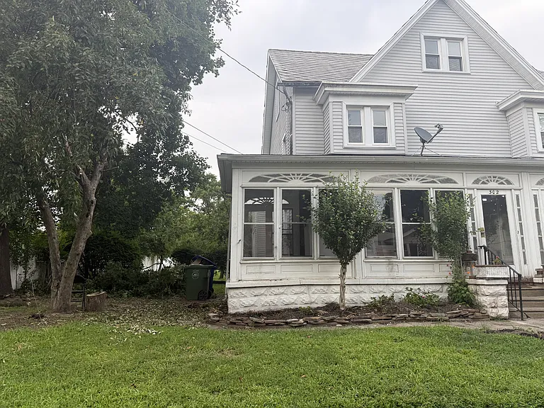 302 Horace Ave — Photo 1
