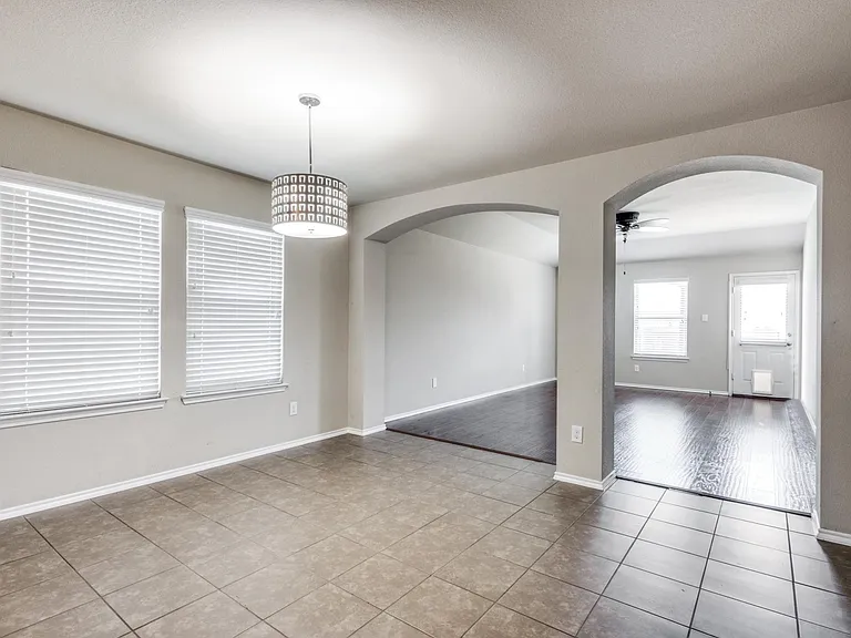 1101 Rainer Dr — Photo 10