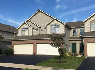 905 Asbury Dr, Aurora, IL 60502